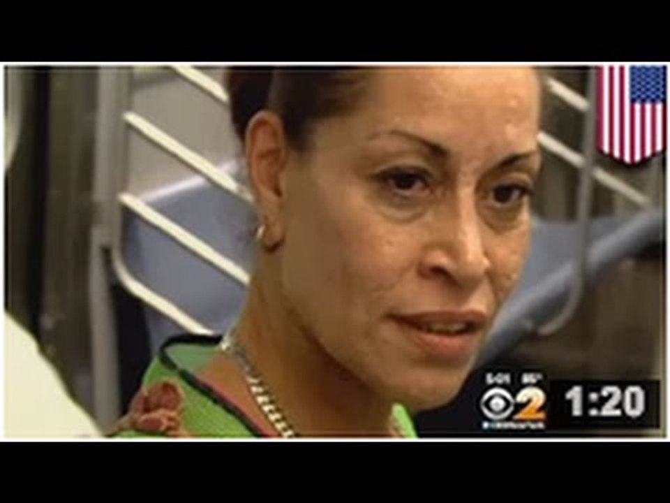 Une poussette tombe sur des rails de métro, une téchnicienne de surface sauve l'enfant.