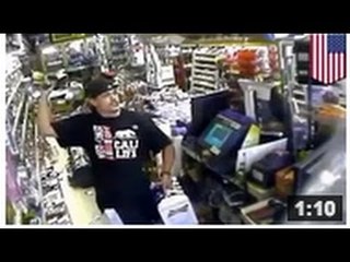 VIDEO: Un soûlard braque un magasin de liqueur et vole des cigarettes