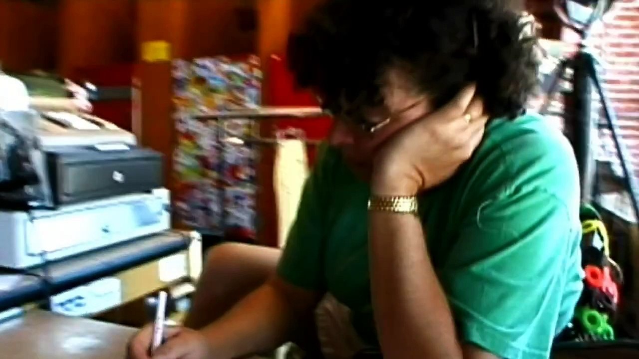 Banksy - Exit Through The Gift Shop | Deutscher Kino-Trailer HD