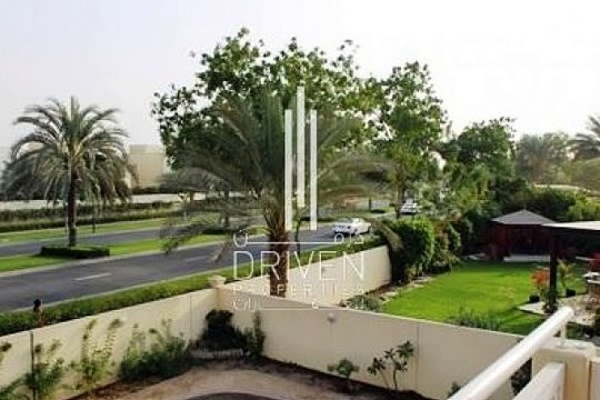 Spacious 4 Maid villa in Meadows 1 Meadows