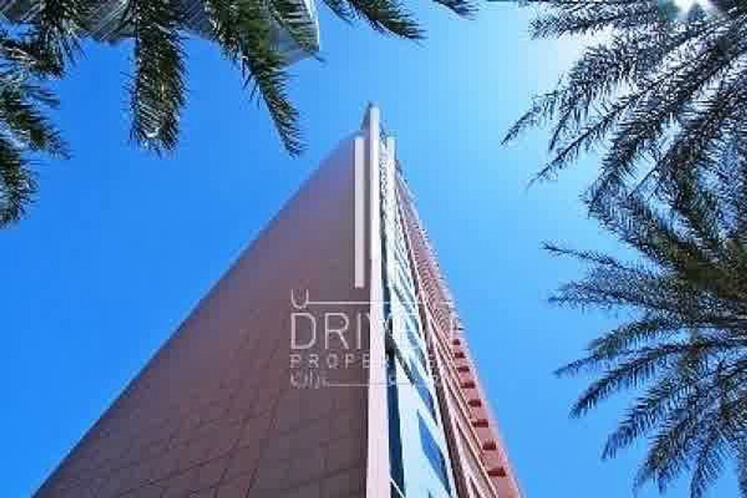 Bright 2 BR near metro with 1 parking in Dubai Jewel Tower  Media City