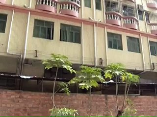 Thief stuck on high-rise air conditioner for 60 hours