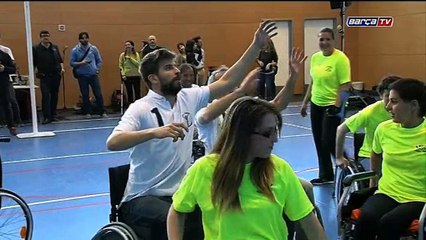 Gerard Piqué participa en un acto benéfico en el Instituo Guttmann