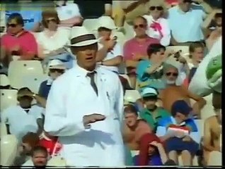 Pakistani Players Fight with Umpire