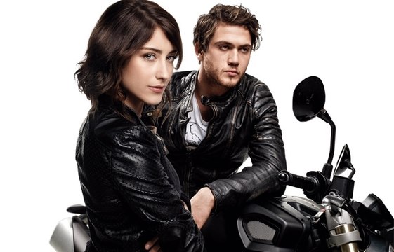 Dizi Jenerik Şarkısı MARAL BENİM EN GÜZEL HİKAYEM Enstrümantal Piyano TV8 Şarkı Eseri Dinle Müziği Detaylı Bilgi Forumu Aç Su doku Sinema Filmleri Kitap Giriş Yap Üye Ol Türü Dram