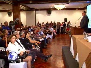 Seis hechos polémicos marcan el inicio de la administración Solís-Rivera