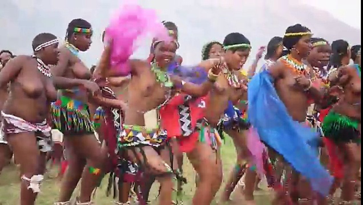 Umhlanga 2009 Reed Dance Swaziland.avi