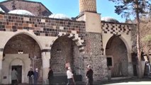 Muş'taki Tarihi Ulu Cami İbadete Açıldı