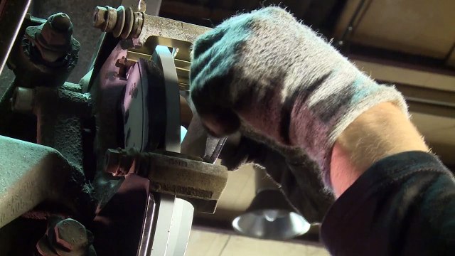 [* VW TIGUAN *]( BREMSEN HINTEN WECHSELN ) Teil 2/2.Einbau. Rear Brake replacement