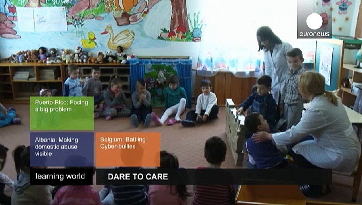 Gli insegnanti al fianco degli studenti di fronte a problemi sociali