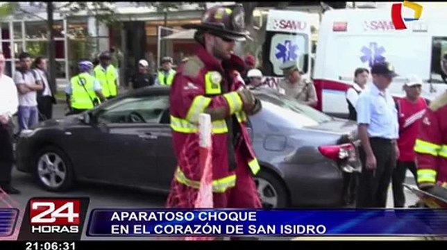 Aparatoso choque deja dos heridos en San Isidro