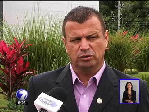 Técnicos de varias nacionalidades buscan dirigir a Costa Rica