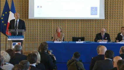 Présentation des résultats de la douane pour 2013