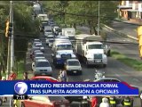 Tránsito denuncia supuestas agresiones a oficiales durante bloqueo