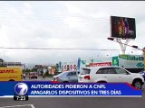 MOPT ordena apagar pantallas publicitarias en carretera pero las propias siguen funcionando