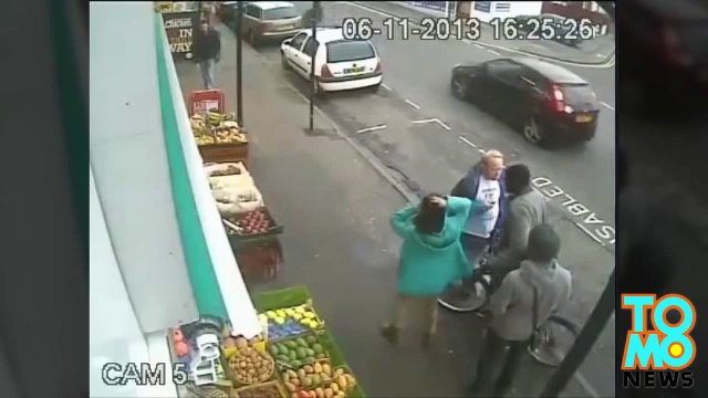 لويس غسل الأبله يضرب أندرو يونغ المصاب بالتوحد ويتهم بالقتل عن غير عمد