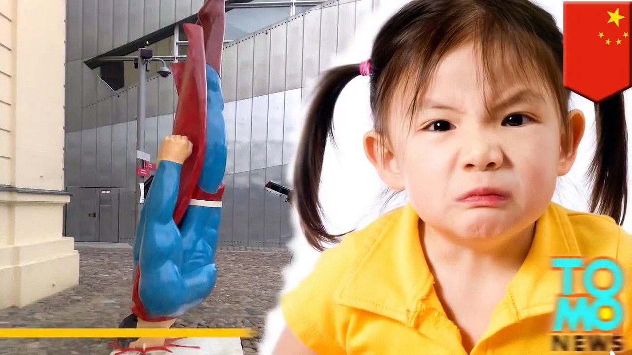 رجل صيني ثمل يحاول الطيران