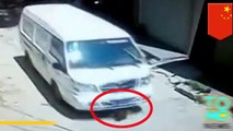طفل صيني آخر تدهسه سيارة وينجو بحياته