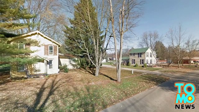 رجل يموت على إثر اصطدام سيارته ببيت يحتله النحل