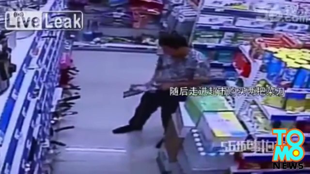 كاريوكي شانغهاي ورجل يهجم على الناس حاملاً ساطور