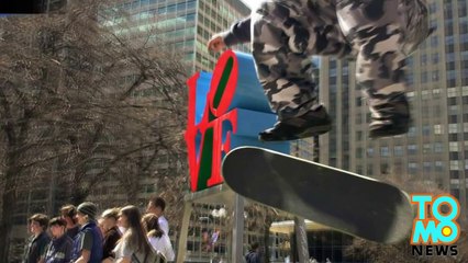 راكيوا ألواح التزلج يهاجمون حارس فيلادلفيا بارك