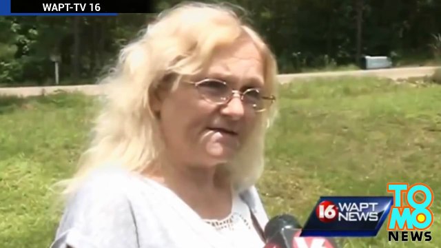 فتاة بوجهها ندب تتعرض للطرد من KFC