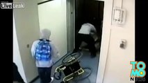 حارس مدرسي يضرب طالب مشلول ويقذفه خارج كرسيه المتحرك