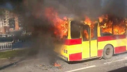 Во Львове сгорел троллейбус дотла