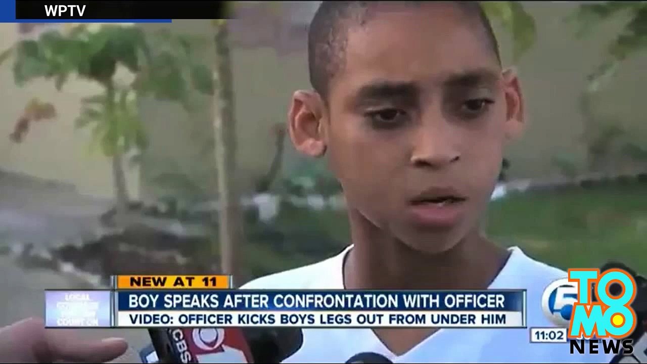 عنصر من شرطة شاطئ بوينتون يرفس طفلاً في الثالثة عشرة