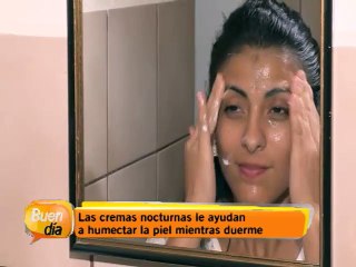 Prevenga daños en la piel del rostro con tratamientos nocturnos