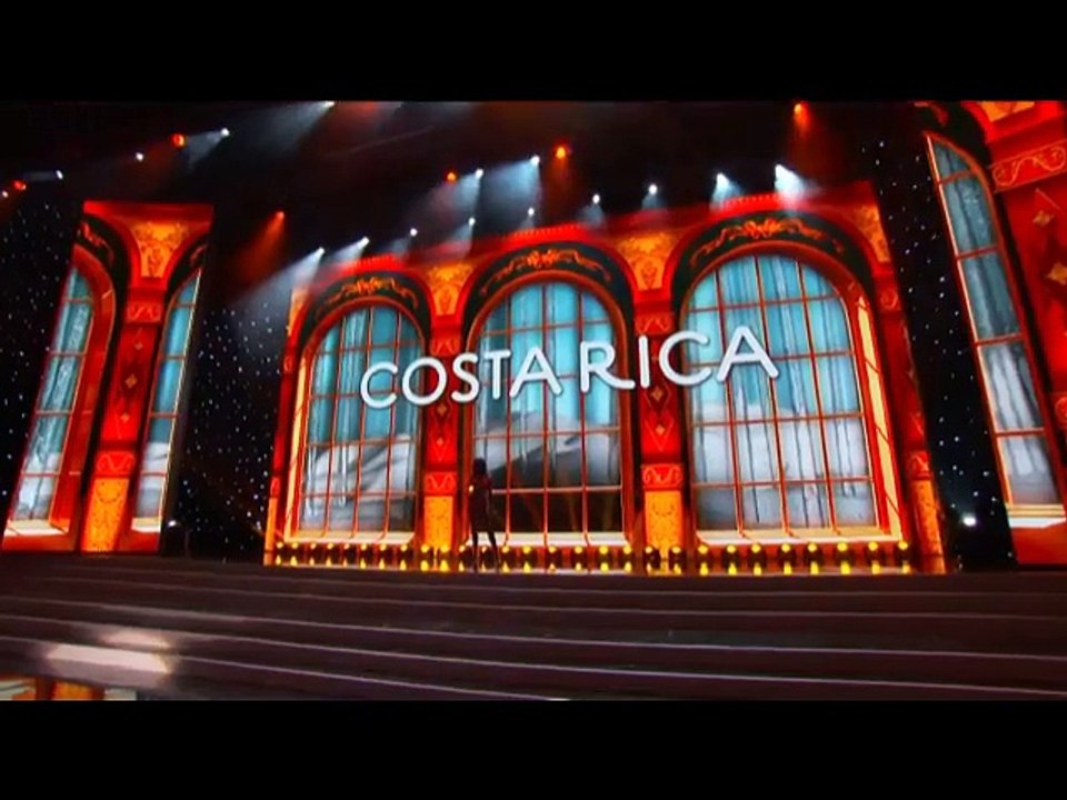 En trajes de baño y noche, Fabiana Granados se presentó antes jueces de Miss Universo