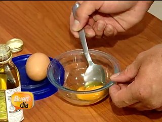 Rejuvenezca las puntas de su cabello de una forma natural