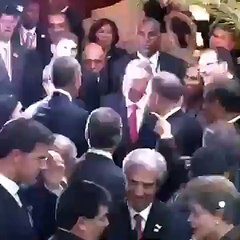 Exclusivo teleSUR: Saludo entre Raúl Castro y Obama