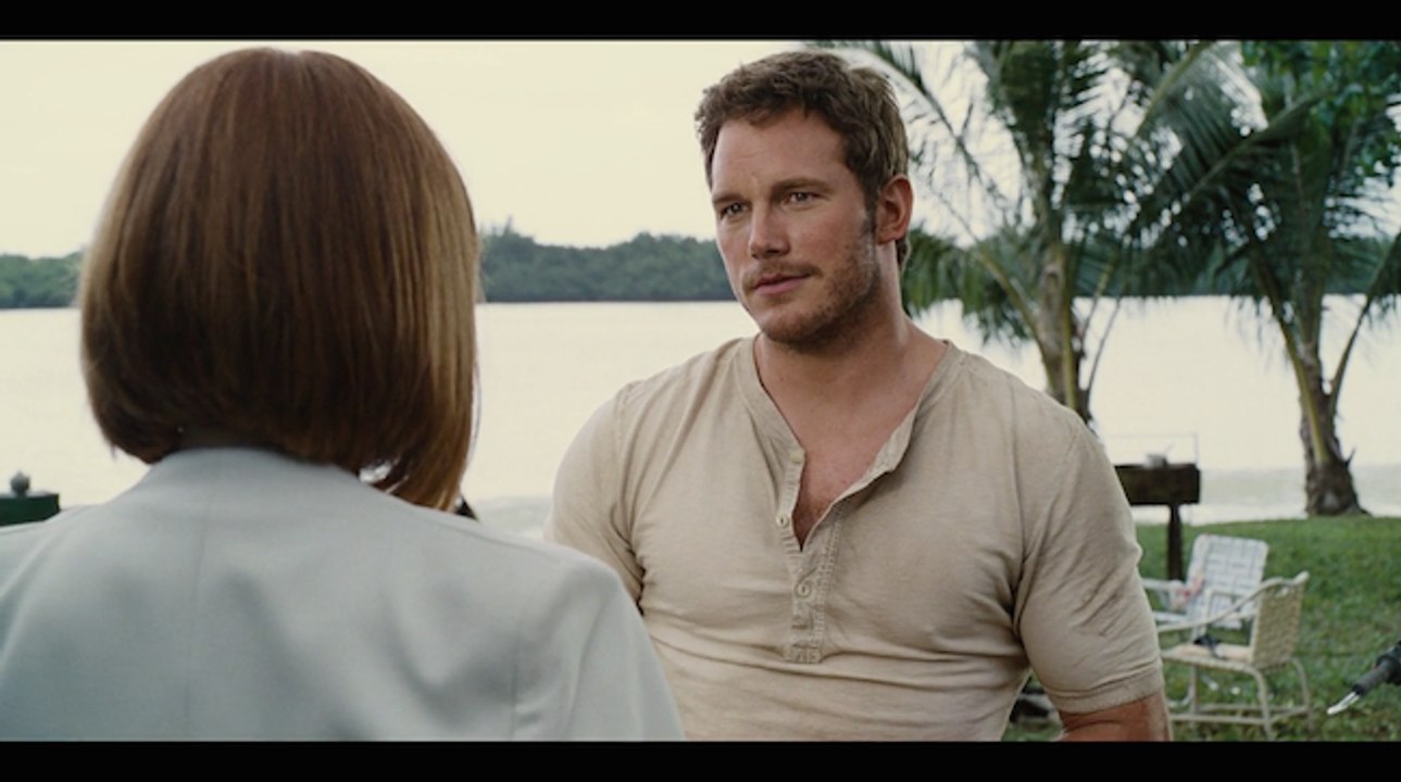 JURASSIC WORLD Clip feat. Chris Pratt & Bryce Dallas Howard ('Claire Asks Owen to Inspect New Attraction')