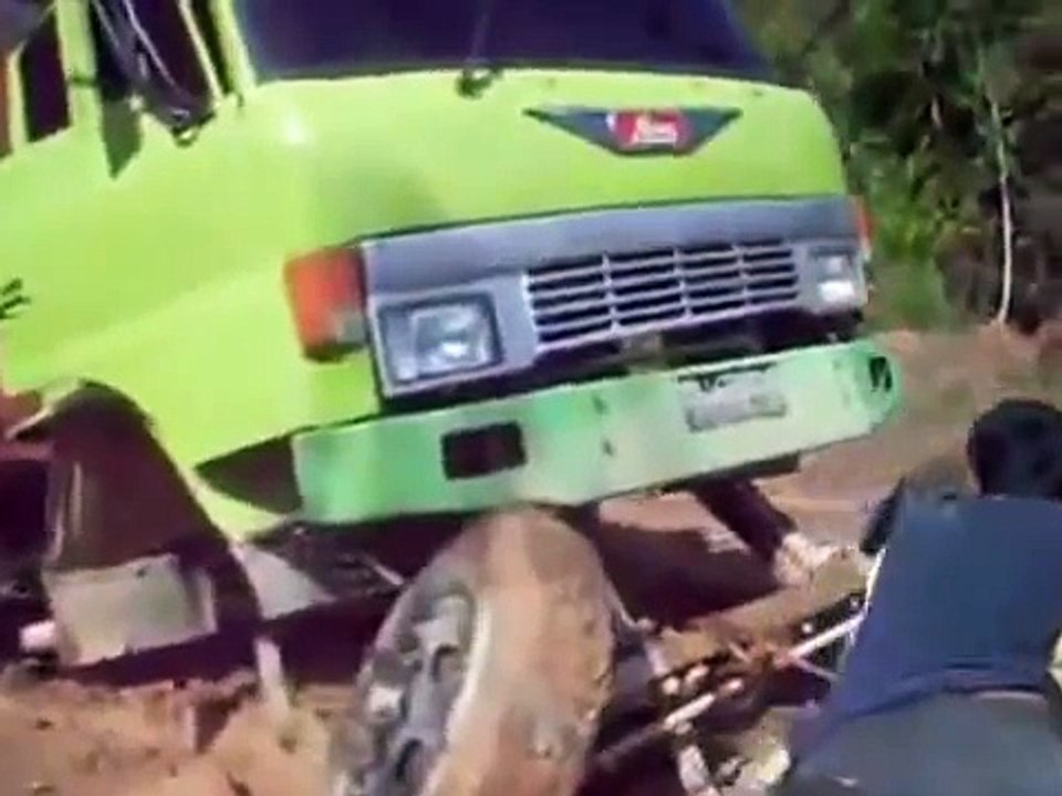 Fail funny truck LOL