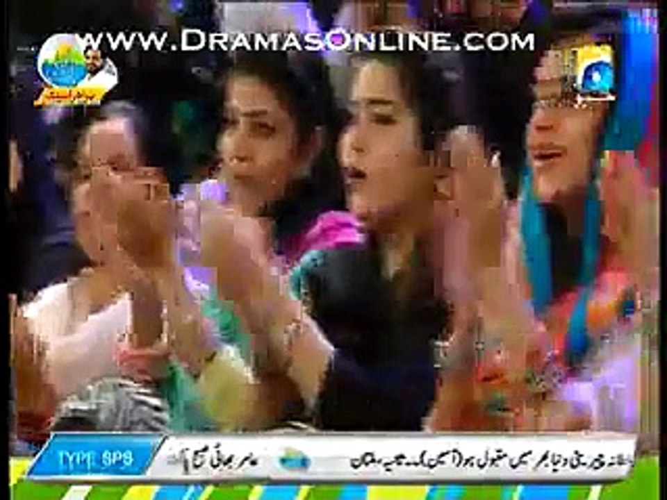 What did Aamir Liaquat said to Nadia Hussain that made her Shy in a Live Morning Show