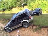 Mitsubishi Pajero off road crash
