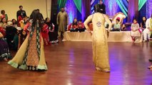 Pakistani Wedding Mehndi Night BEST Dance On  Mehndi Taan Sajdi HD