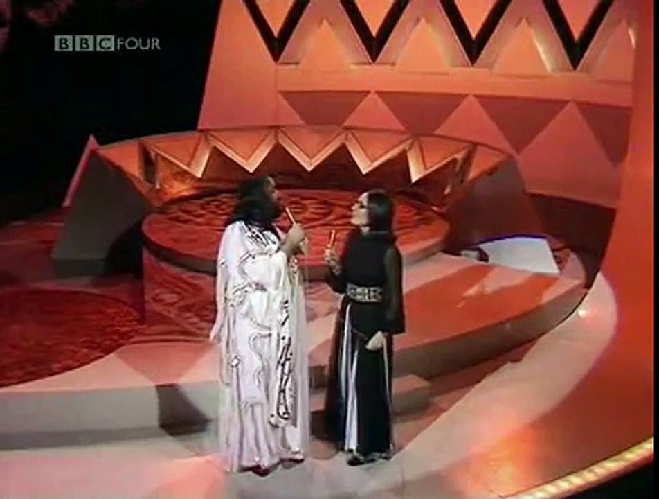 Nana Mouskouri & Demis Roussos  -  Happy to be on an island in the sund  -