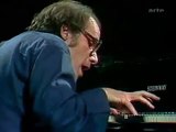 Glenn Gould - Fugue in E Major from The Well Tempered Clavier Book 2 - BWV 878