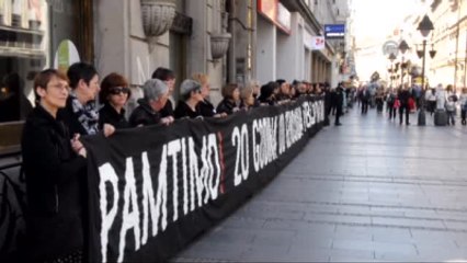 Siyah Giyen Kadınlar Derneği "Srebrenitsa Soykırımı"Nı Unutmadı