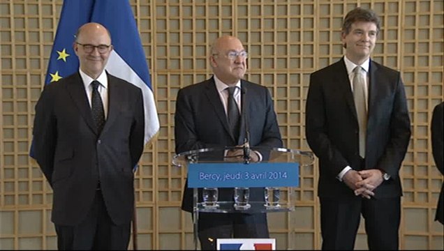 Archive - Passation de pouvoirs de Pierre Moscovici à Michel Sapin et Arnaud Montebourg