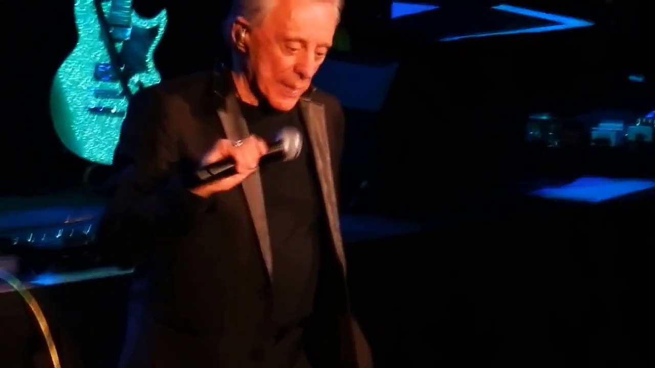 Frankie Valli introducing Bob Gaudio "Can't Take My Eyes Off You" (The Ryman 6/15/14)