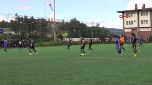 Adıyaman'da Amatör Maçta Kavga: 1 Polis Yaralı