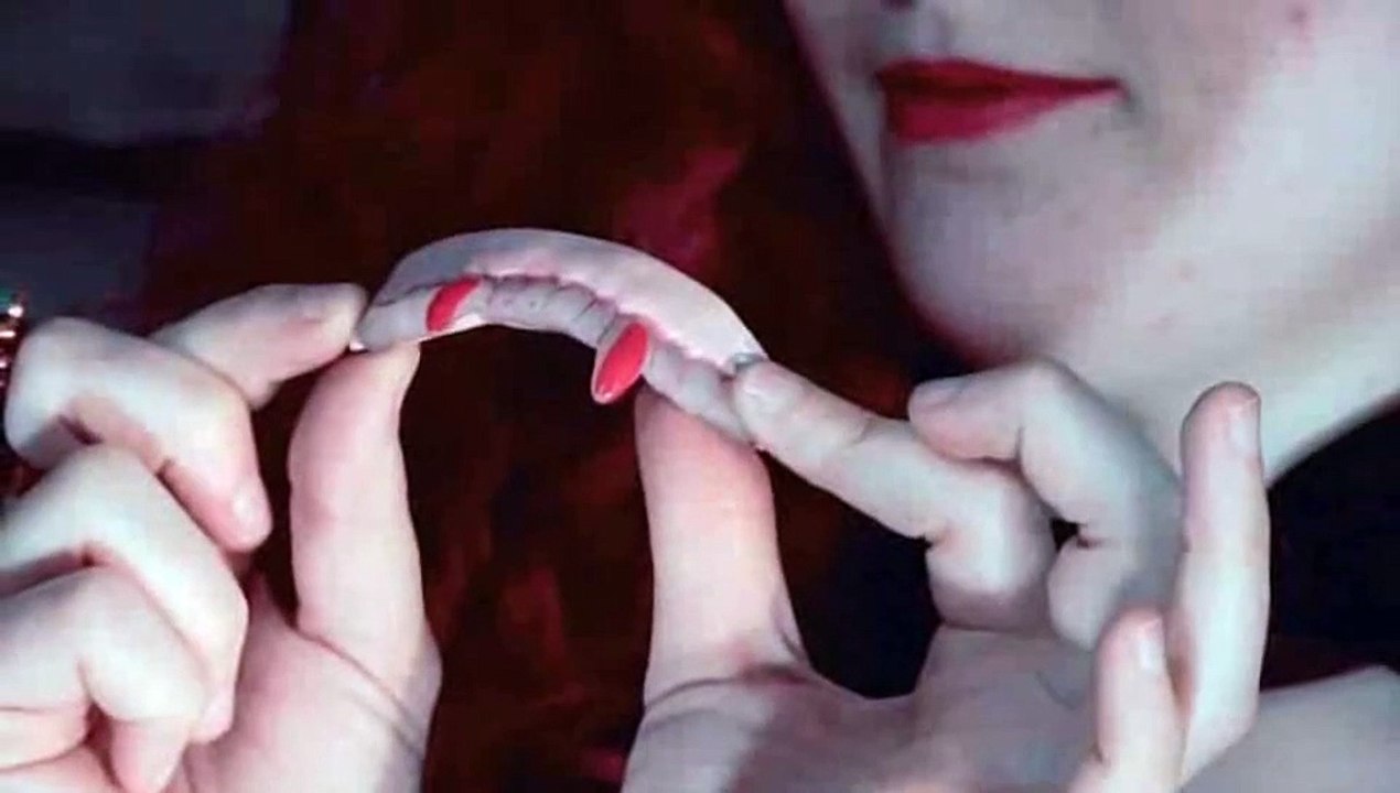 How To Behave Like A Vampire