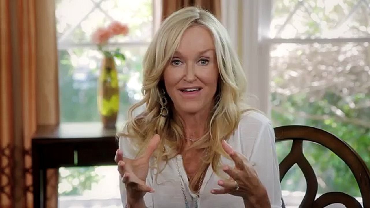 New York Times Bestselling Author, Sophie Uliano, talks new book Gorgeous For Good available now