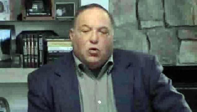 How does studying the rifling pattern of a gun help in CSI?: CSI And Firearms