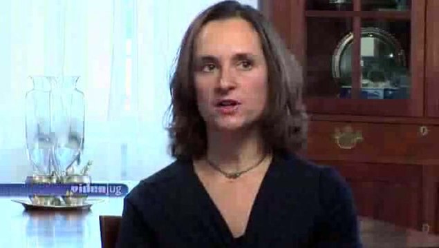 What are the perks to being a CIA spy living abroad?: Living Abroad As A CIA Spy