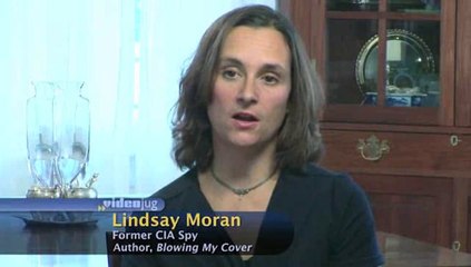 Does a CIA officer train a CIA agent?: The Life Of A CIA Spy