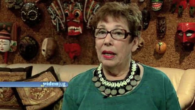 When is it OK to call people by their first names?: Manners And Verbal Expressions Across Cultures